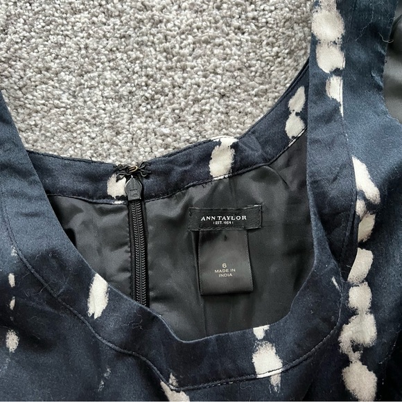 Ann Taylor Women’s Dress Size 6 - Picture 3 of 3